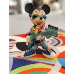 figurine vintage bully...