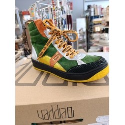 chaussures montantes vadia...