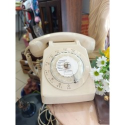 téléphone vintage blanc