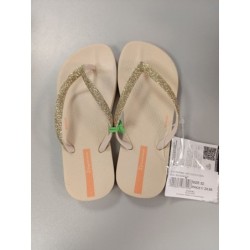 tongs ipanema neuves taille...