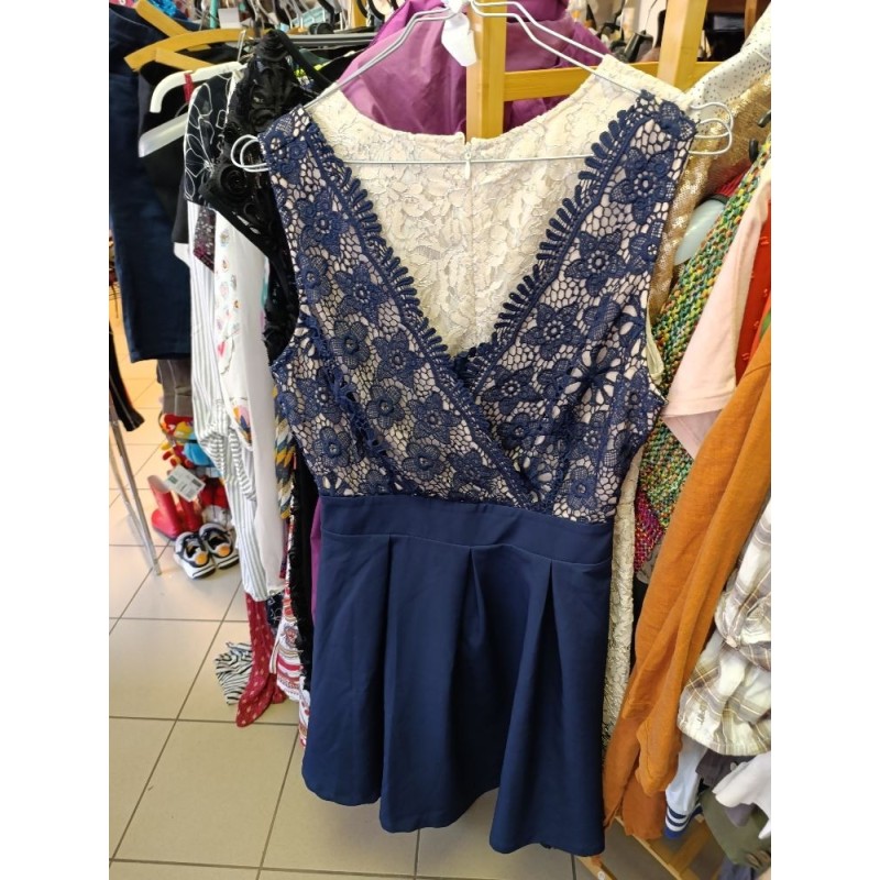 robe bleu marine dentelle angeleye taille 36-38 