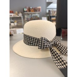 chapeau de plage noeud...