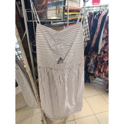 robe à rayures blanches et...