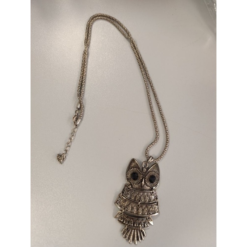 collier sautoir hibou