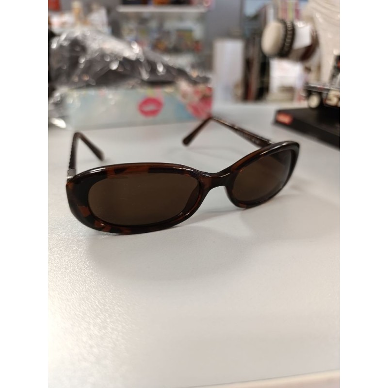 lunettes de soleil brune