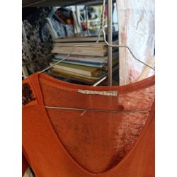 tunique manches courtes mailles fines orange impression ailes dans le dos Elroa taille 2
