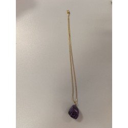 pendentif en charoite et sa chainette