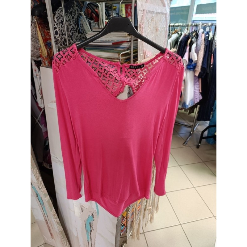 tshirt manches longues dos en dentelle Bréal fushia taille 40