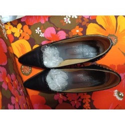 escarpins noirs talon carré cloutés taille 38 Mazélie