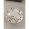 boite en porcelaine vintage blanche motif de cerisier sakura ou pommier fleurs roses