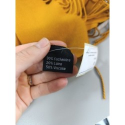 écharpe en viscose et cachemire couleur moutarde