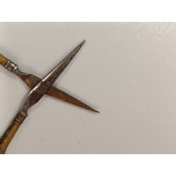 ciseaux de brodeuse anciens