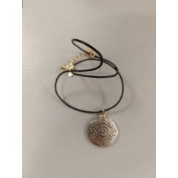 collier ethnique médaillon...