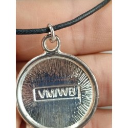 collier ethnique médaillon sur cordon plaqué argent