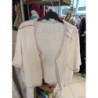 gilet manches courtes blanc fait mains bordures roses et grises taille 46