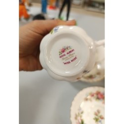 tasse + soucoupe royal Albert moss rose