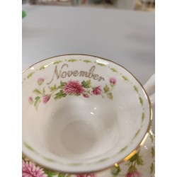 tasse + soucoupe royal albert mois de novembre