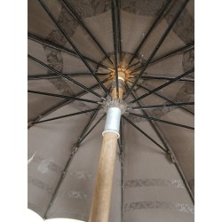 ombrelle brune vintage