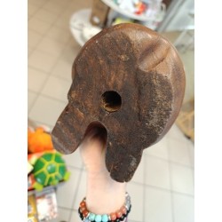 sculpture de chat debout en bois