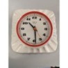 horloge vedette transistor carrée faience blanche et rouge vintage