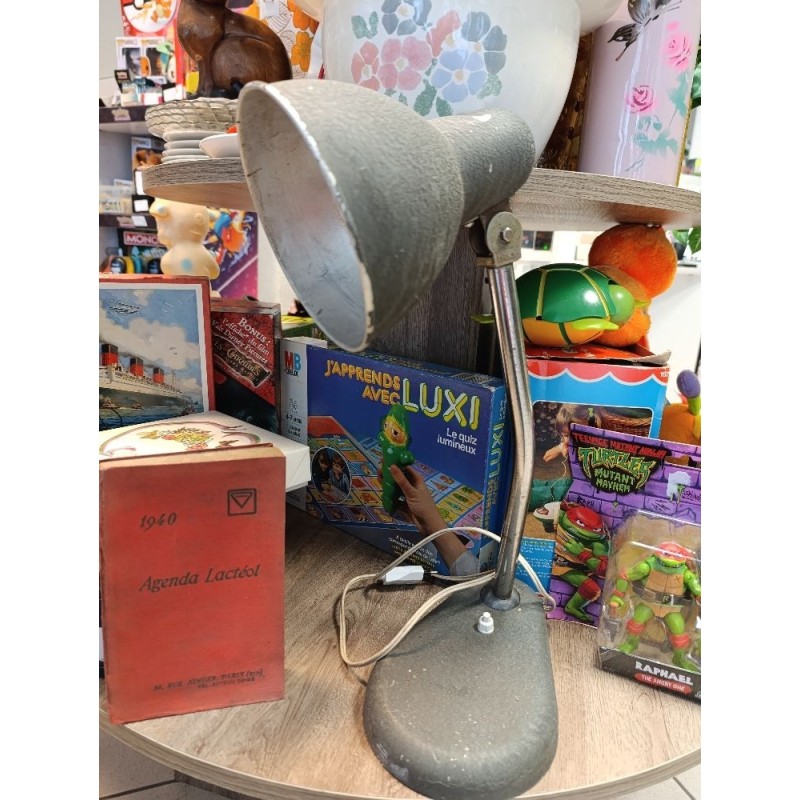 lampe industrielle grise vintage 