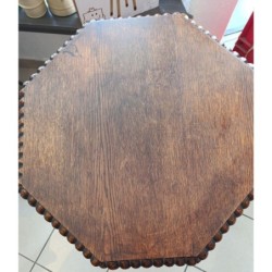 table d'appoint trippode pieds torsadés