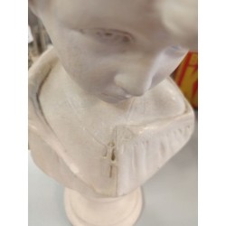 Buste en plâtre de jeune garçon 