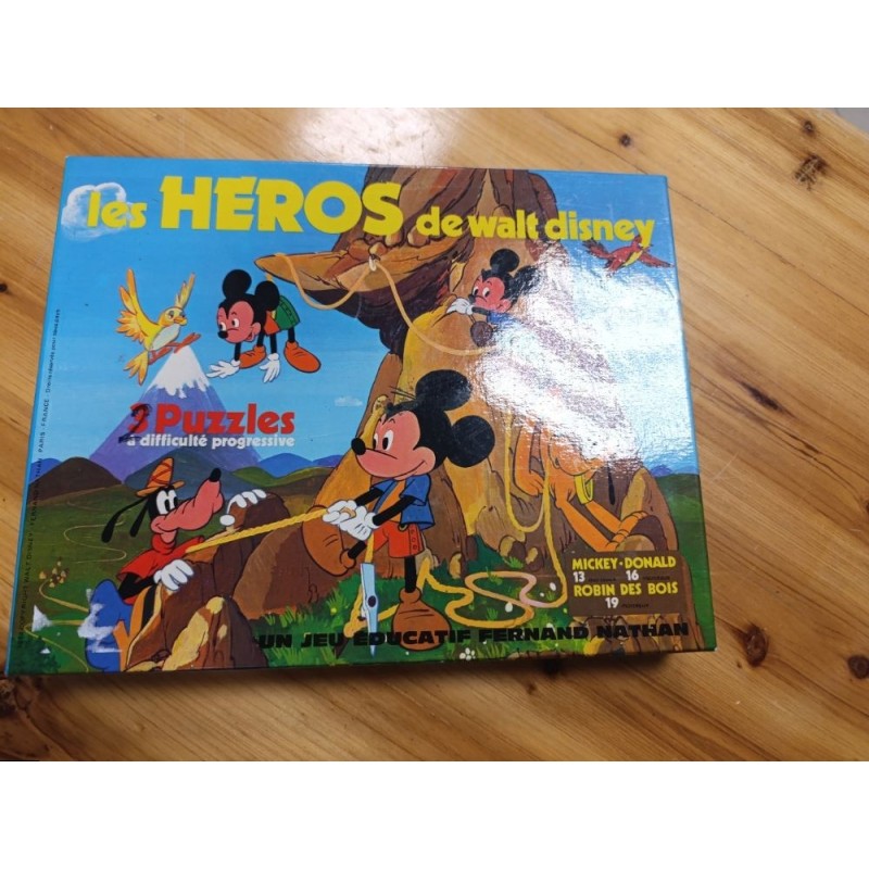 2 puzzles vintages les héros disney 13 et 16 pièces