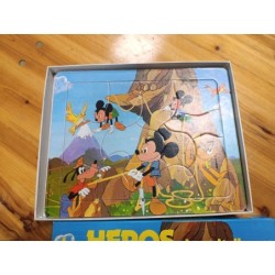 2 puzzles vintages les héros disney 13 et 16 pièces